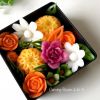カラフル野菜で様々な花を彫り、お弁当にするベジタブルカービング